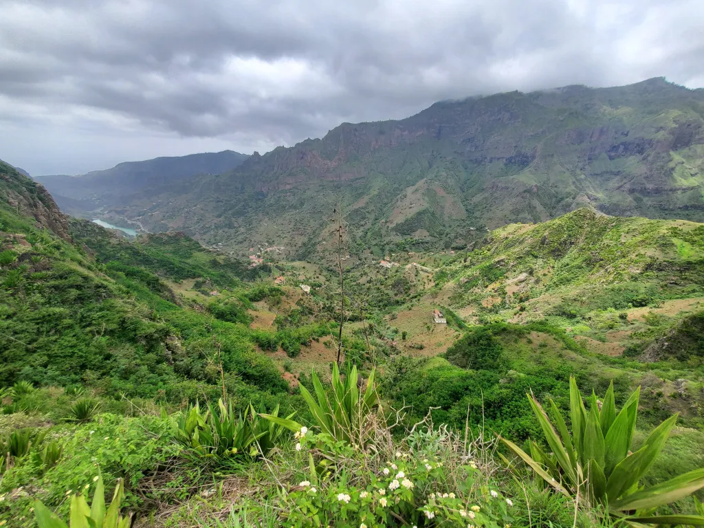 Hike Ribeira Principal Trail & Local Lunch
